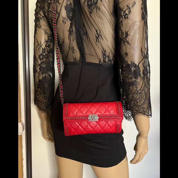 😍VERY RARE😍 CHANEL AGED CHAIN AROUND BOY LONG WALLET ON A CHAIN 😍 - Picture 10 of 15